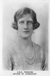 HRH Prinzessin Arthur von Connaught, 1937 von Unbekannt