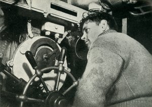 Steuermann eines britischen U-Bootes, Zweiter Weltkrieg, 1945 von Unbekannt