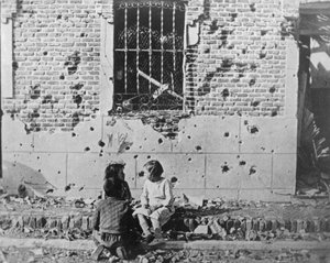 Obdachlose Kinder, Barcelona, Katalonien, Spanien, Spanischer Bürgerkrieg, ca. 1936-1939 von Unbekannt
