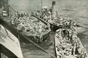 Wie die Verwundeten zu den Hospitalschiffen gebracht wurden, 1919