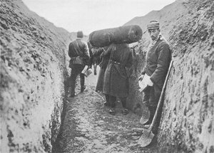 In einem der französischen Schützengräben, 1914 von Unbekannt