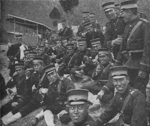 Japanische Soldaten auf dem Weg zur Front: Die Mittagsmahlzeit aus Tee und Reis, 1904-1905, 1907