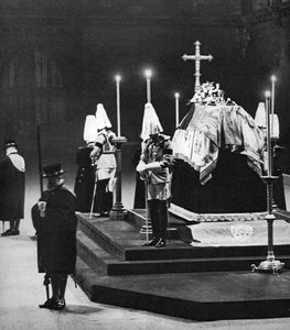 König George V. aufgebahrt in der Westminster Hall, London, Januar 1936 von Unbekannt