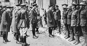 König Georg V. mit dem 7. Bataillon Sherwood Foresters, Erster Weltkrieg, März 1918