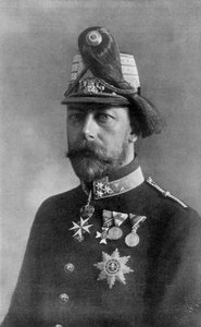 König Georg der Fünfte in österreichischer Uniform, 1910 von Unbekannt