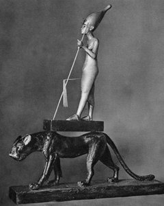 König Tutanchamun ca. 1341 v. Chr.-ca. 1323 v. Chr. auf einem schwarzen Leoparden, 1936 von Unbekannt