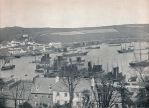 Kinsale - Eine Fischereiflotte im Hafen, 1895 von Unbekannt