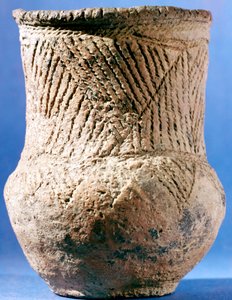 Spätneolithisch-frühbronzezeitlicher Keramikbecher, europäisch, um 4000 v. Chr.