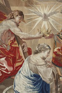 Leben der Jungfrau: „Die Krönung der Jungfrau“ Detail, das Jesus und die Taube des Heiligen Geistes über der Jungfrau darstellt - Woll- und Seidentapisserie aus der Werkstatt von Pierre Damour nach Zeichnungen von Charles Poerson (1609-1667)