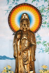 Linh Ung buddhistische Pagode. Quan Am Bodhisattva des Mitgefühls oder Göttin der Barmherzigkeit. Schutzgeste (Abhay). Danang. Vietnam von Unbekannt