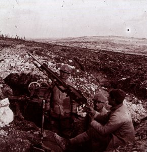 Maschinengewehre, Mount Kemmel, Flandern, Belgien, ca. 1914-1918 von Unbekannt