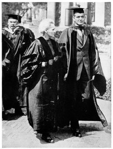 Marie Curie, polnisch-französische Physikerin, 1921 von Unbekannt