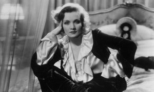 Marlene Dietrich, deutsch-amerikanische Schauspielerin, Sängerin und Entertainerin von Unbekannt