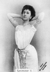 Matilda Kschessinska als Prinzessin Aspicia im Ballett Die Tochter des Pharaos von Unbekannt