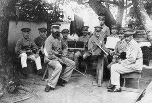 Mitglieder eines deutschen Bando-Kriegsgefangenenlager-Orchesters in der Präfektur Tokushima