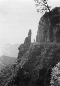 Berge zwischen Kalsi und Chakrata, Indien, 1917