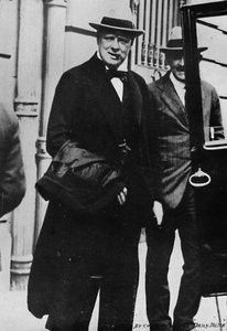 Mr. Churchill auf der Friedenskonferenz in Paris, 1919 von Unbekannt