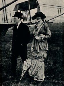 Mr. und Mrs. Churchill bei einem Lufttreffen in Hendon von Unbekannt