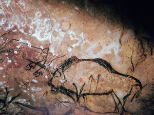 Neolithische Höhlenmalerei eines verwundeten Bisons