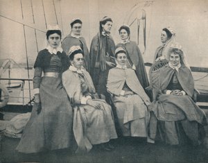 Auf in den Krieg! Krankenschwestern auf einem Liner nach Kapstadt, um 1900 von Unbekannt