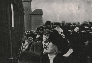 Offizielle Bekanntmachung des Todes von König Edward VII. vor dem Buckingham Palace, Mai 1910