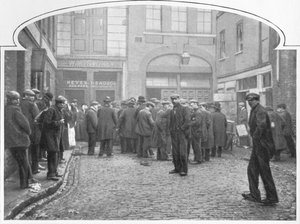 Vor einer Suppenküche, Grays Yard, Marylebone, London, ca. 1903