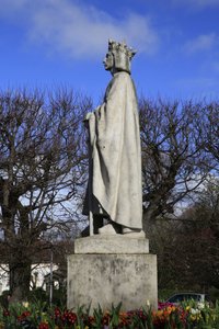 Kollegiatkirche von Poissy. Statue des Heiligen Ludwig. Profil, Poissy, Frankreich von Unbekannt