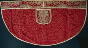 Priesterrotes Messgewand, Orphrey und Kapuze, späte 1500er - frühe 1600er von Unbekannt