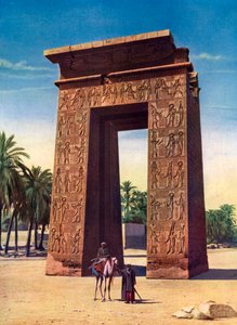 Propylon des dritten Ptolemäers in Karnak, Ägypten, 1933-1934 von Unbekannt