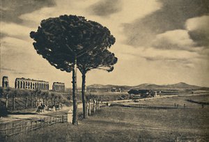 Rom - Neue Appische Straße - Ruinen des Aquädukts von Claudius. Die Albaner Berge, 1910 von Unbekannt