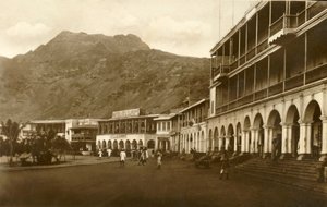 Rund um den Halbmond, Aden, um 1918-1939 von Unbekannt