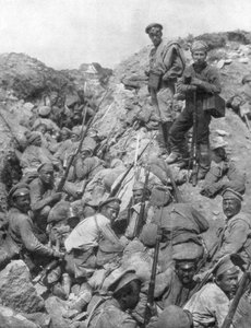 Russische Truppen warten auf das Signal, Ternopil, Ukraine, Erster Weltkrieg
