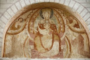 Tympanon der Abtei Saint-Savin: Jungfrau und Kind, Saint-Savin-sur-Gartempe, Frankreich