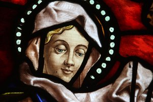 San Jeronimo Kirche. Buntglas. Jungfrau Maria, Madrid, Spanien