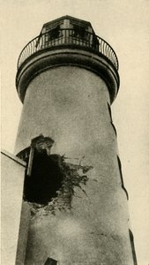 Leuchtturm von Scarborough von einer deutschen Bombe getroffen, Erster Weltkrieg, Dezember 1914, um 1920 von Unbekannt