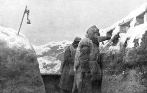 Wachen in einem Graben, der über das Niemandsland blickt, Pas-de-Calais, Frankreich, Winter 1915