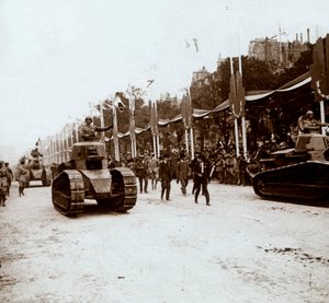 Kleine Panzer, Siegesparade, Paris, Frankreich, um 1918-1919