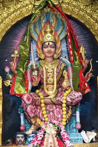 Sri Veeramakaliamman Hindu Tempel. Sri Mariamman (Maariamma, Mari oder Amman), die südindische Hindu-Göttin des Regens, 20160818, Singapur, Singapur von Unbekannt