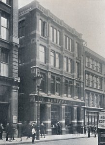 St. Bride Street Front, 1917 von Unbekannt