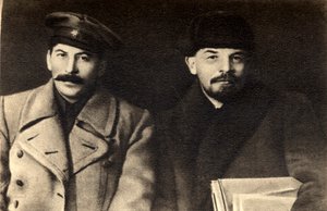 Stalin und Lenin, russische bolschewistische Revolutionsführer, Moskau, Russland, 1919 von Unbekannt