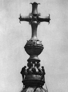 Steeplejacks auf dem Gipfel der St. Pauls Kathedrale, London
