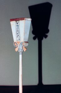 Stilisierte Lotusblume Elfenbein Papyruspolierer, 14. Jahrhundert v. Chr.