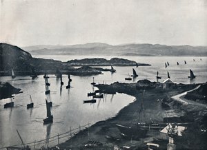 Tarbert - Fischerboote fahren aus