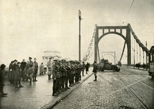 Die 18. Husaren bewachen eine Brücke am Rhein in Köln, 1919 von Unbekannt
