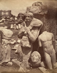 Der Kälberträger und der Kritios-Knabe kurz nach der Ausgrabung auf der Akropolis, Tanz..., ca. 1865