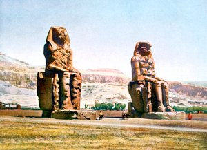 Die Kolosse von Memnon, Ägypten, 20. Jahrhundert