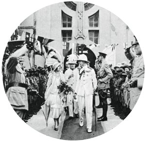 Der Herzog und die Herzogin von York besuchen das Grab von Admiral Benbow, Kingston, Jamaika, 1927, 1937