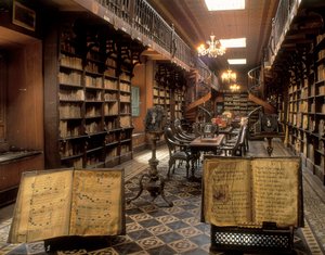 Die Bibliothek des Klosters von San Francisco, Lima, Peru, 20. Jahrhundert