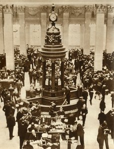 Die Lutine-Glocke im Versicherungsraum bei Lloyds of London, 1933, 1935