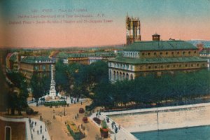 Der Place du Châtelet - Théâtre Sarah-Bernhardt und der Tour Saint-Jacques, ca. 1920 von Unbekannt
